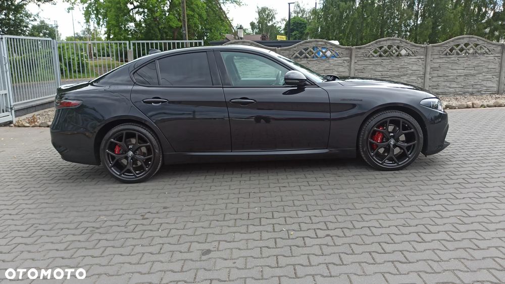 Alfa Romeo Giulia 2.0 Turbo Competizione Q4 - 5