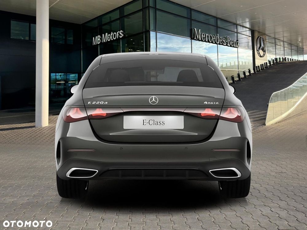 Mercedes-Benz Klasa E - 9
