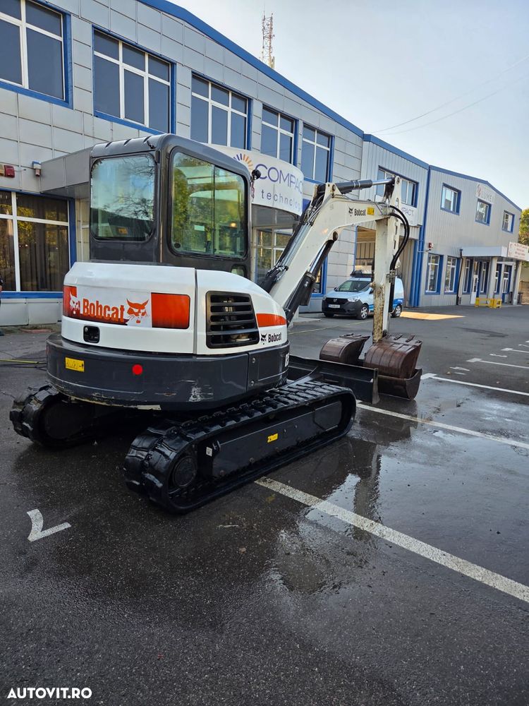 Bobcat E55 - 9