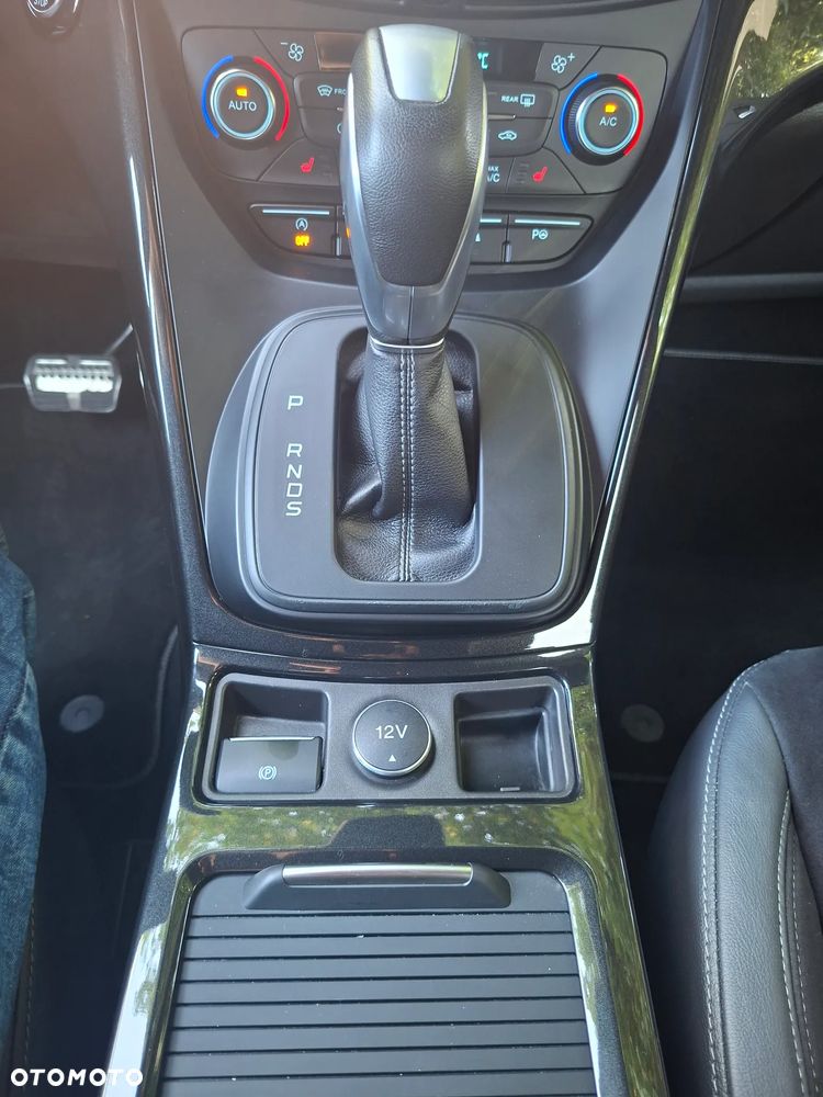 Ford Kuga 2.0 TDCi 4x4 ST-Line - 14