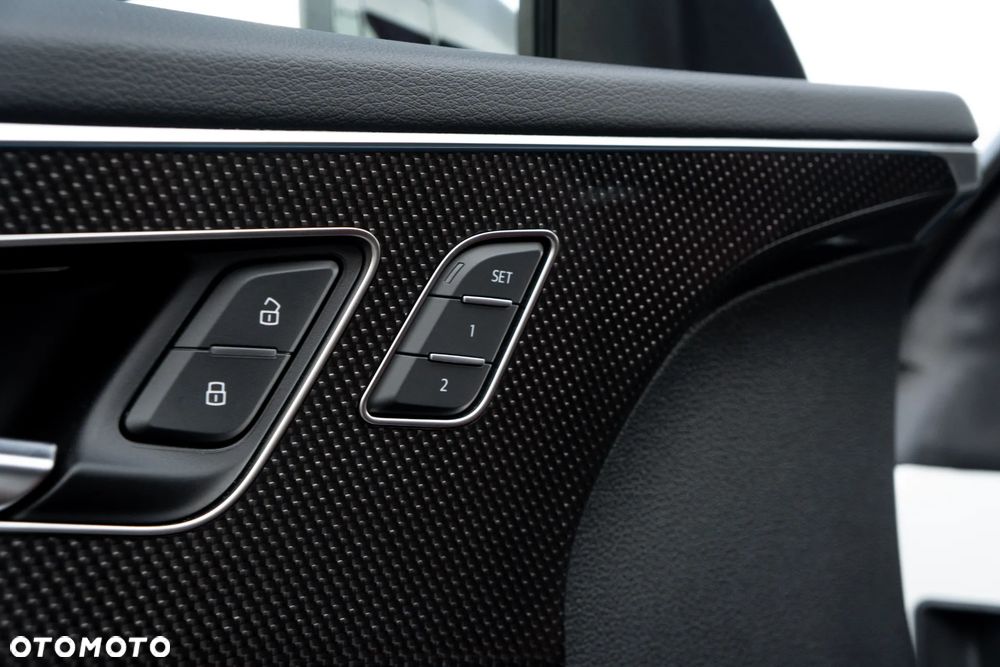 Audi SQ8 - 17
