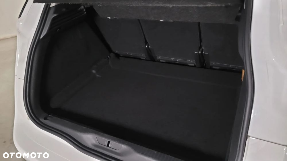 Citroën C4 SpaceTourer 1.2 PureTech Shine S&S - 22