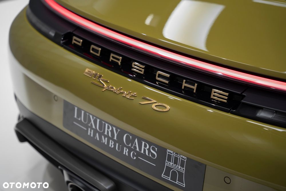 Porsche Carrera GT - 11