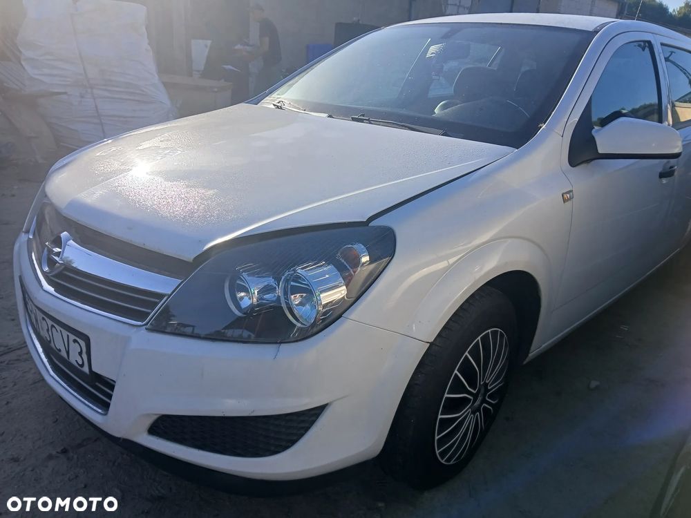 Astra H Kombi z40r maska pokrywa silnika klapa bagażnika zderzak lampa reflektor pas przedni stop lampy halogeny przeciwmgłowe odblaski grill atrapa znaczek błotnik błotniki drzwi - 6