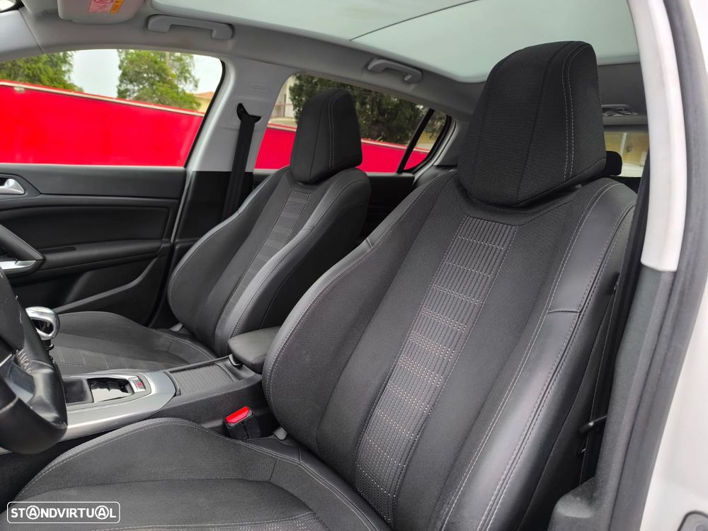 Peugeot 308 PureTech 130 GPF Stop & Start Allure - 25