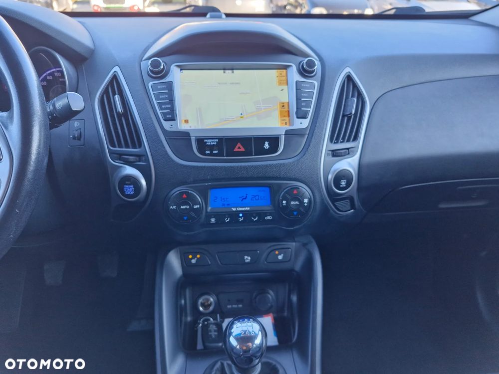 Hyundai ix35 1.7 CRDi 2WD Fifa World Cup Edition - 27