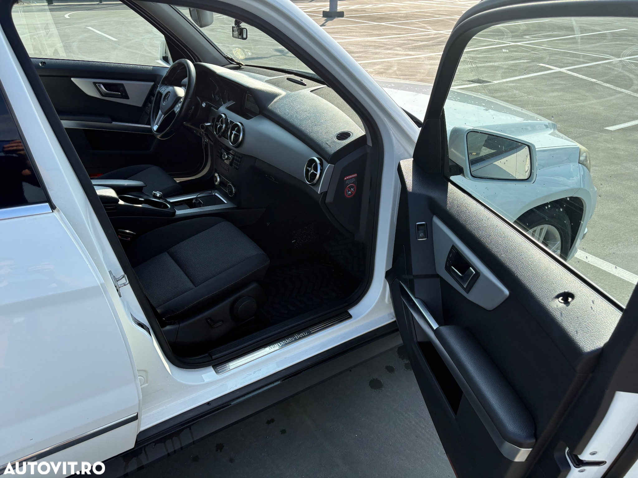 Mercedes-Benz GLK 220 CDI (BlueEFFICIENCY) 7G-TRONIC - 11