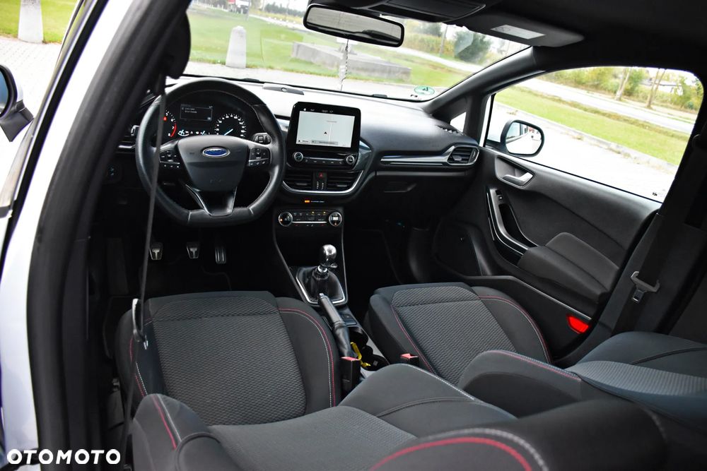 Ford Fiesta 1.0 EcoBoost STart-Stop ST-LINE - 39