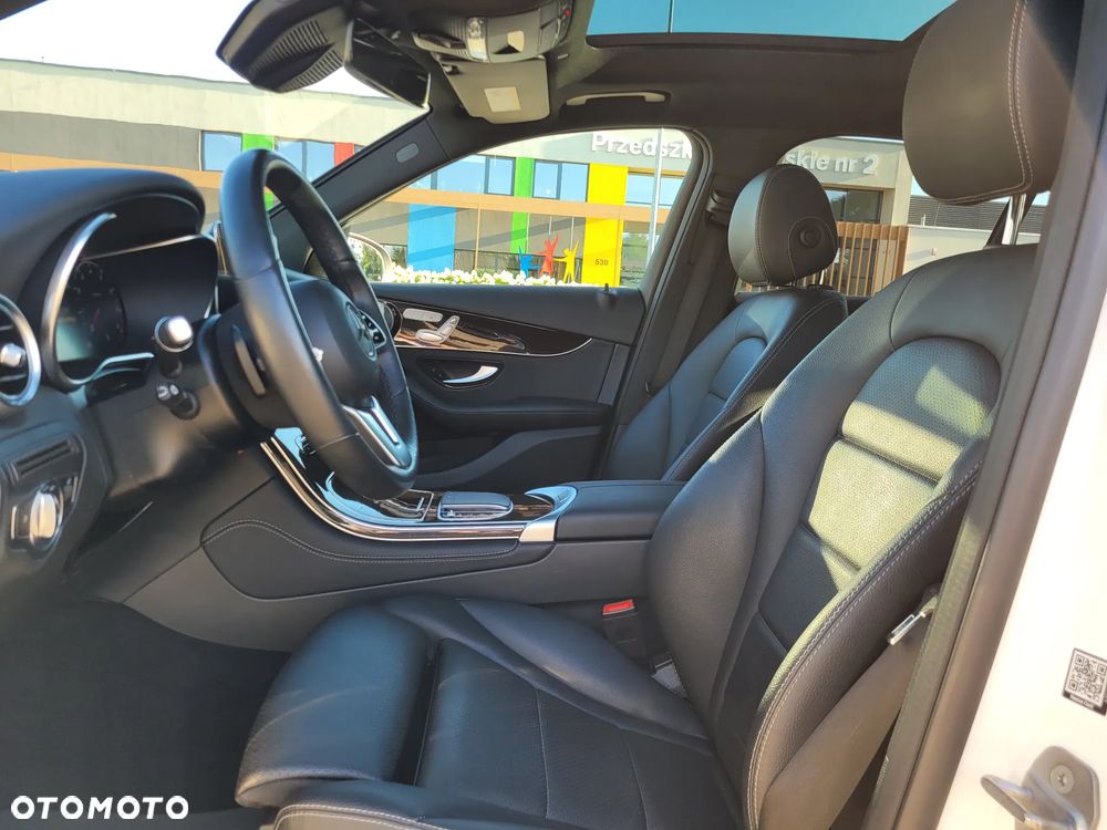 Mercedes-Benz GLC 300 4Matic 9G-TRONIC - 16