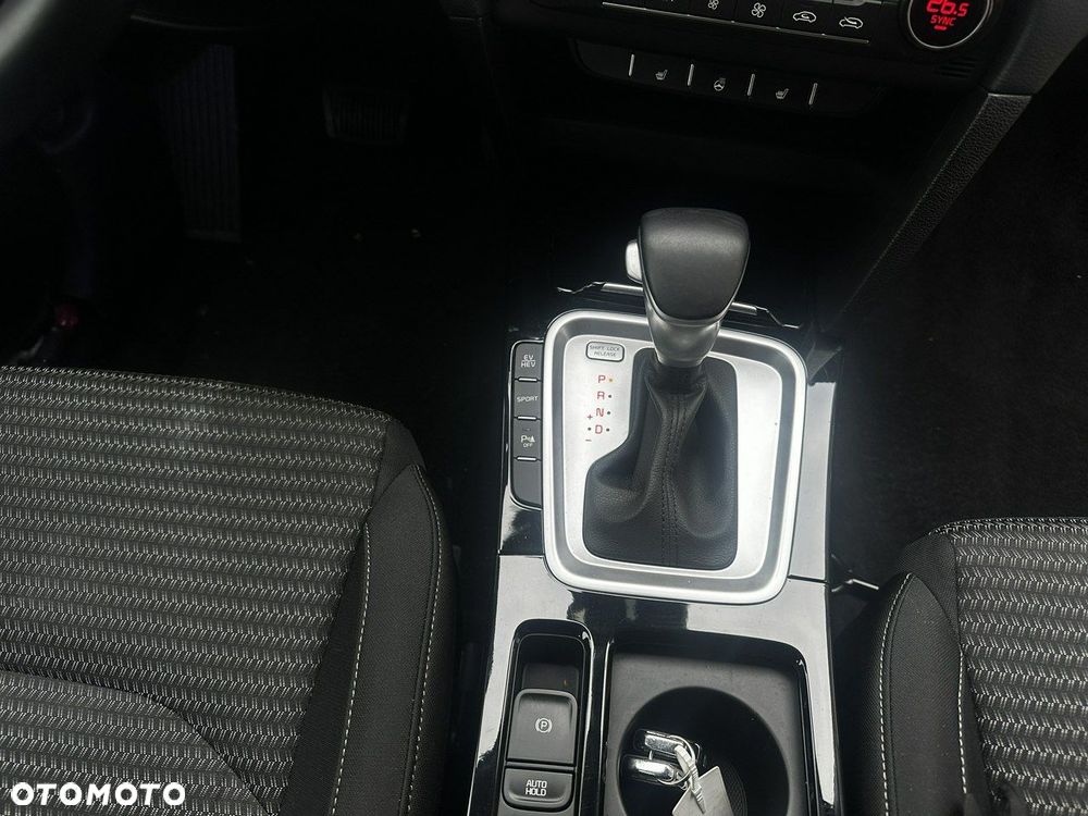 Kia XCeed - 13