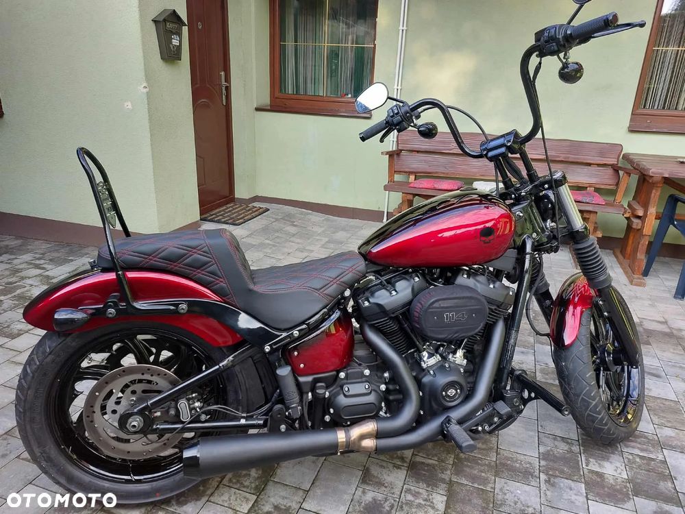 Harley-Davidson Softail Street Bob - 35