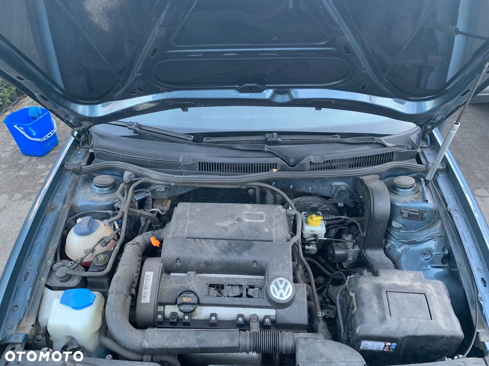 Volkswagen Golf - 10