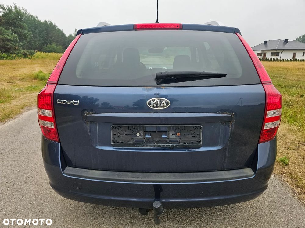 Kia Ceed - 28