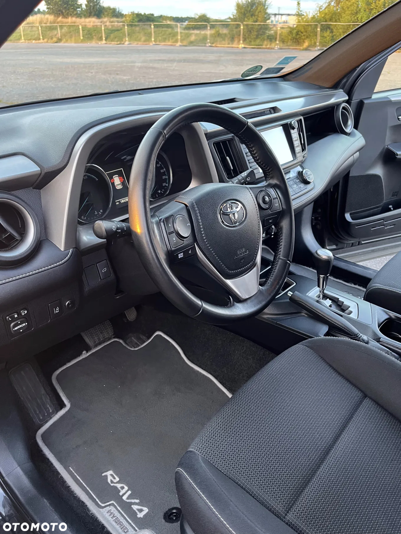Toyota RAV4 Hybrid Premium 4x2 - 9