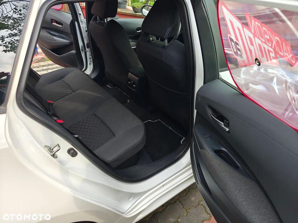 Toyota Corolla 1.8 Hybrid Comfort - 19