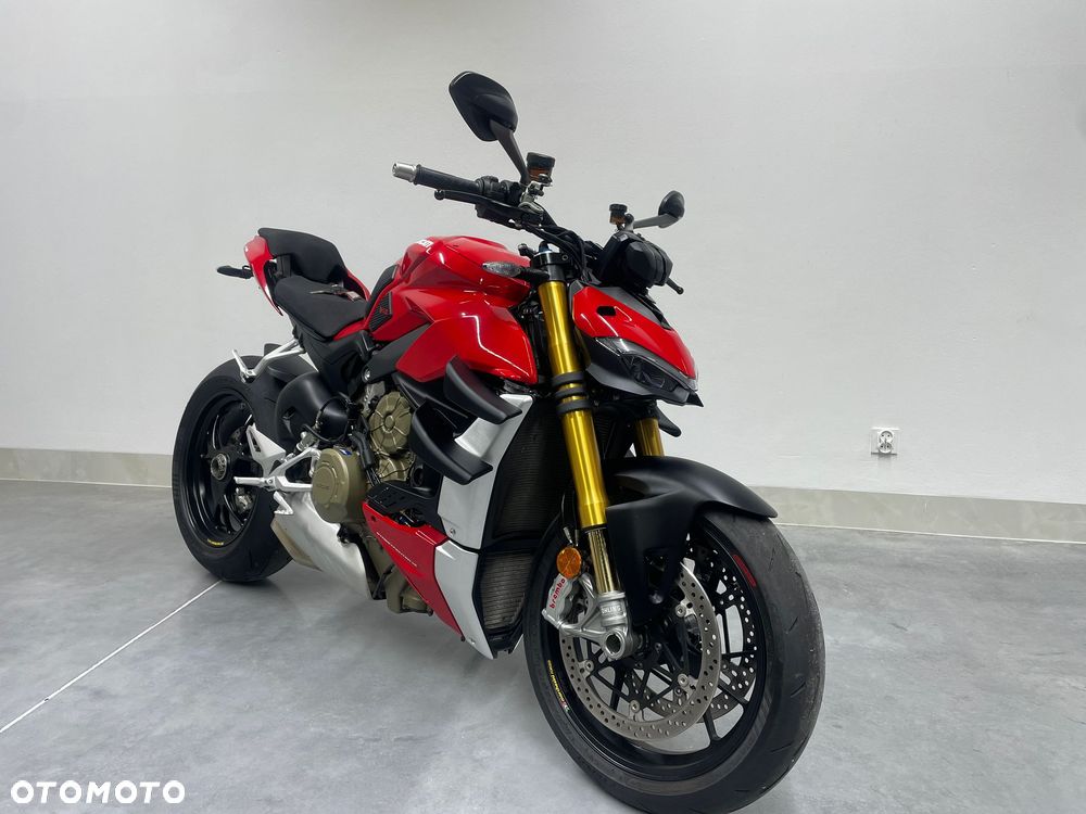 Ducati Streetfighter V4 - 1