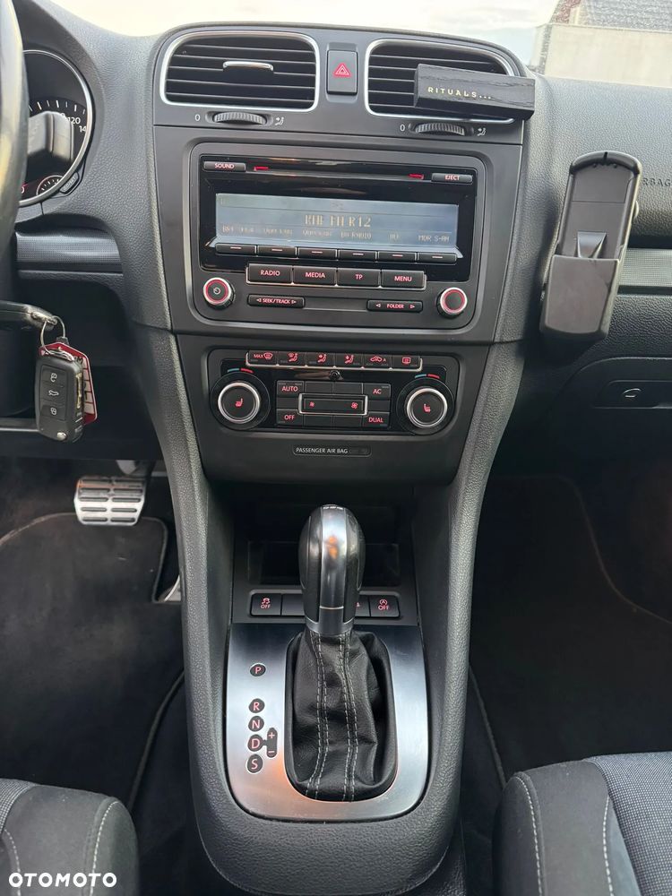 Volkswagen Golf - 11