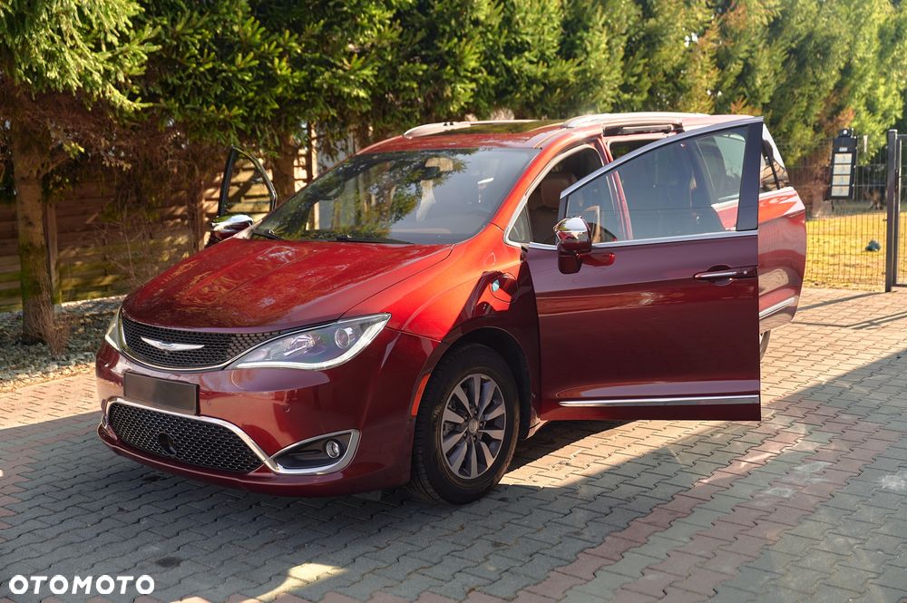 Chrysler Pacifica - 18