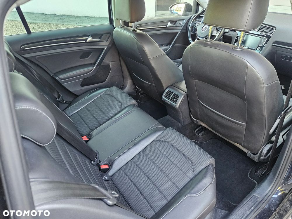 Volkswagen Golf 1.4 TSI BMT Highline - 9