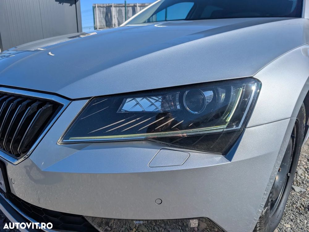 Skoda Superb 2.0 TDI 4X4 Style - 8