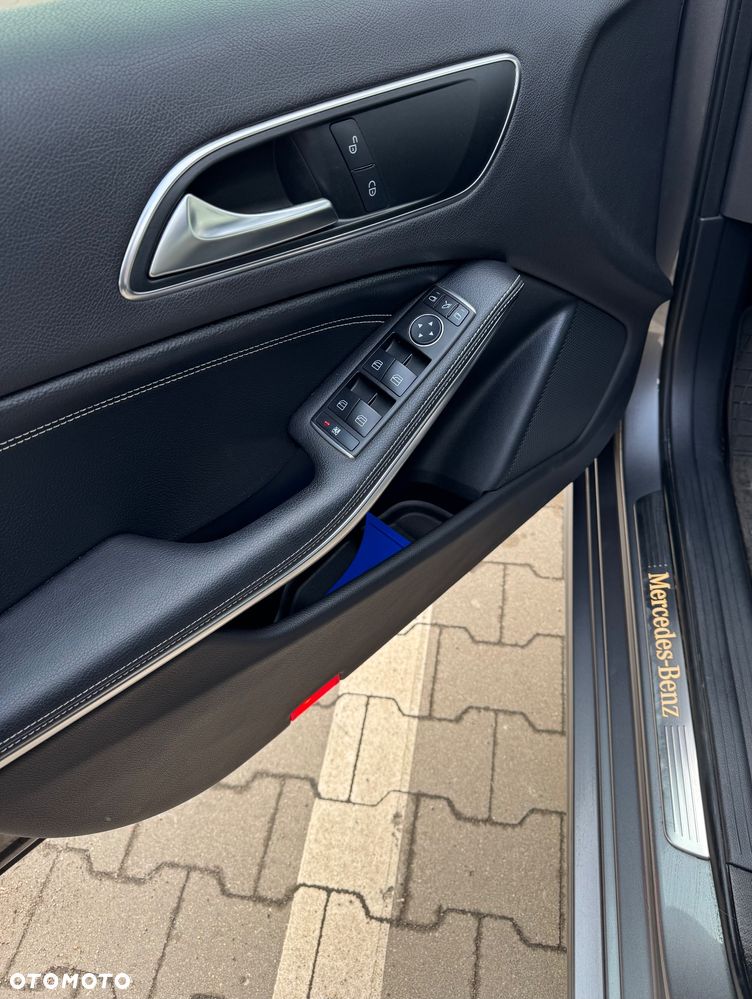 Mercedes-Benz Klasa A 200 (BlueEFFICIENCY) Urban - 14