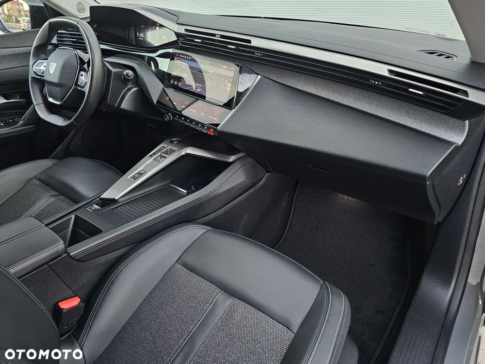 Peugeot 308 PureTech 130 GPF Black Edition - 31