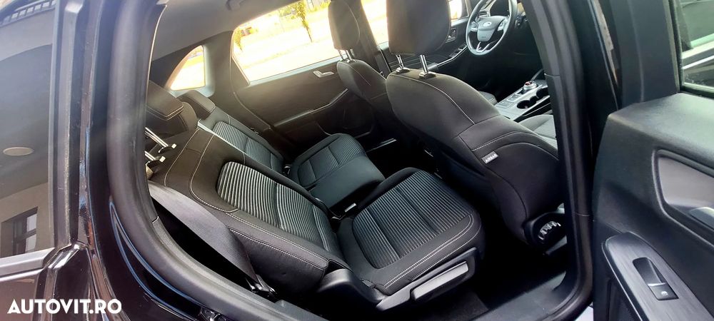 Ford Kuga - 13