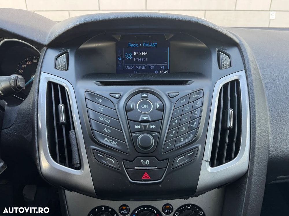 Ford Focus 1.6 TDCI DPF Trend - 11