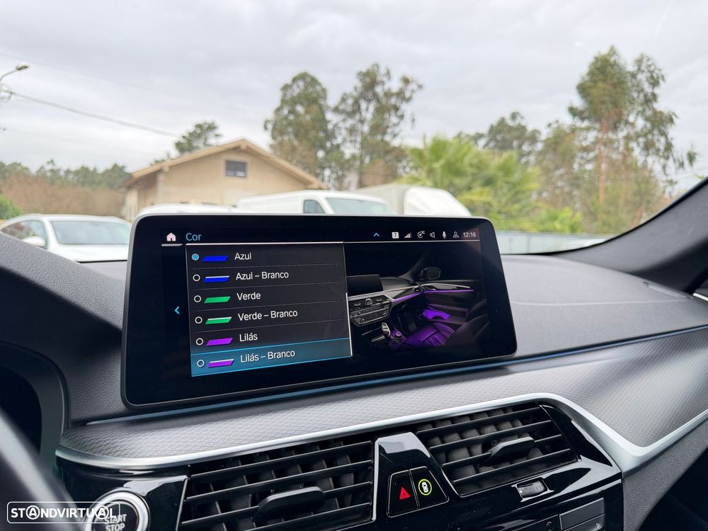 BMW 530 e Pack 50 anos M - 15