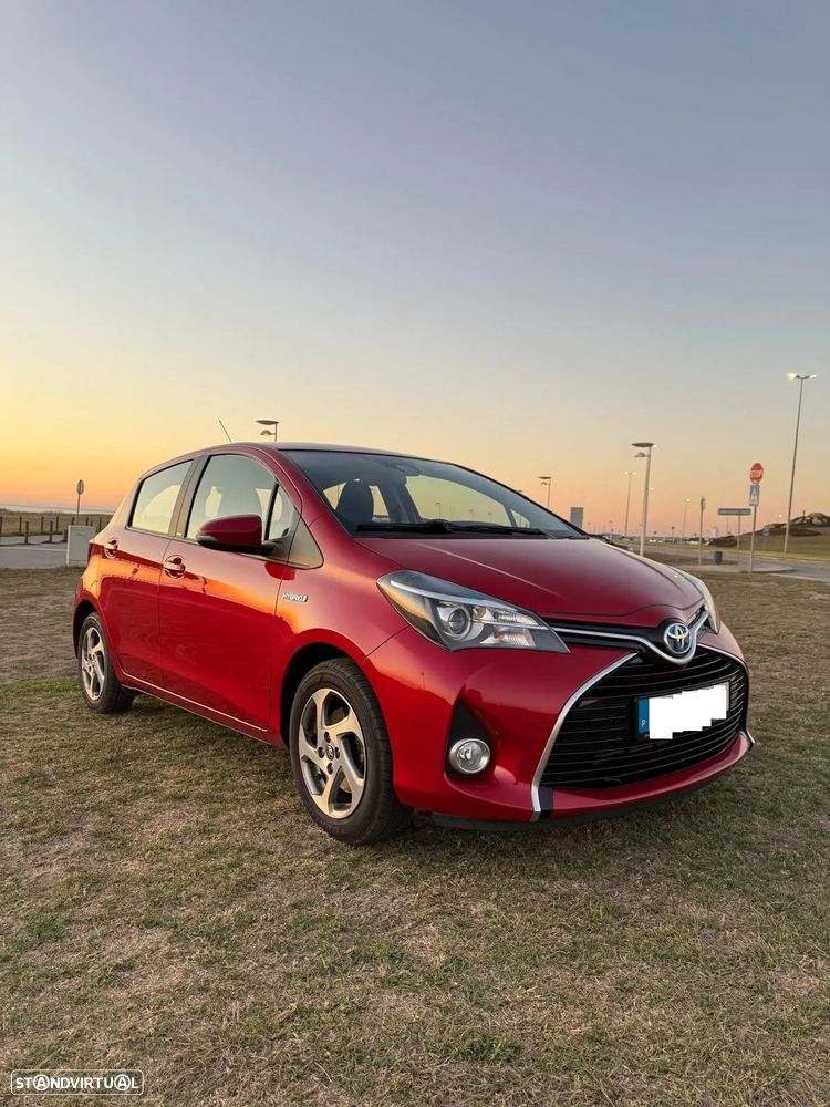 Toyota Yaris 1.5 HSD Exclusive+P.Luxury - 2
