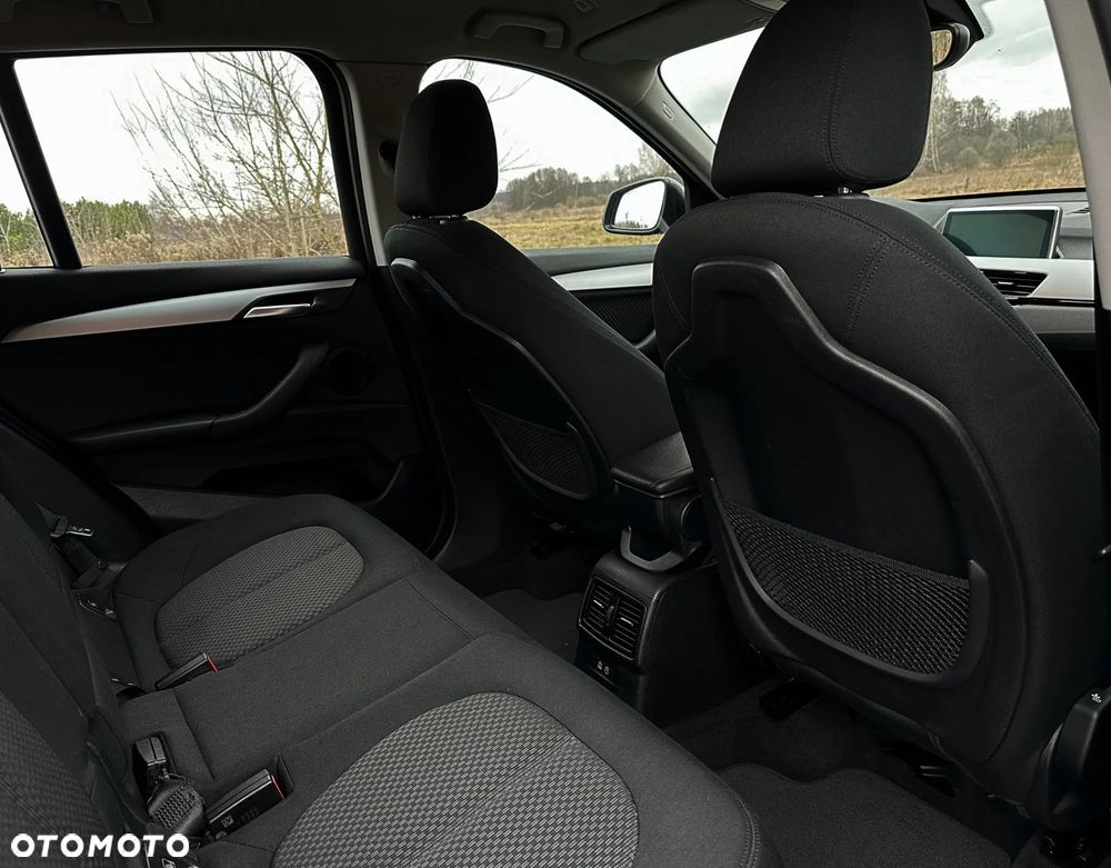 BMW X1 xDrive25e Sport Line - 40