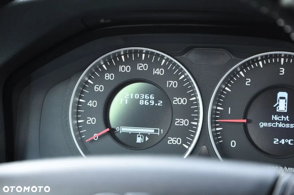 Volvo V60 D3 Momentum - 34