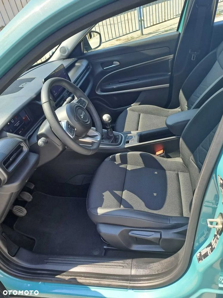 Jeep Avenger 1.2 GSE T3 Altitude FWD - 16