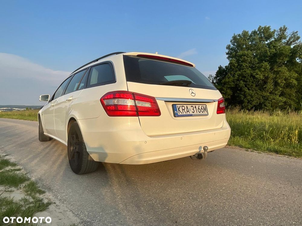 Mercedes-Benz Klasa E 200 CDI BlueEff - 11