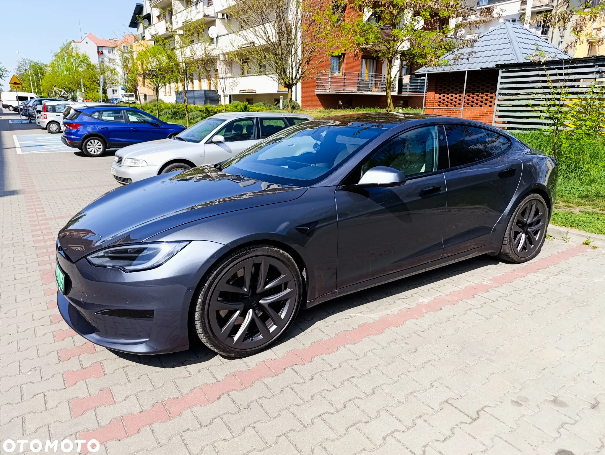 Tesla Model S Plaid - 16