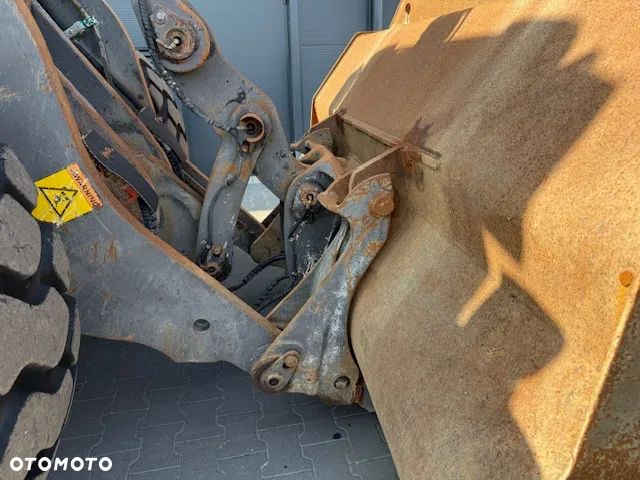 Volvo 110F Ładowarka Super Stan - 13