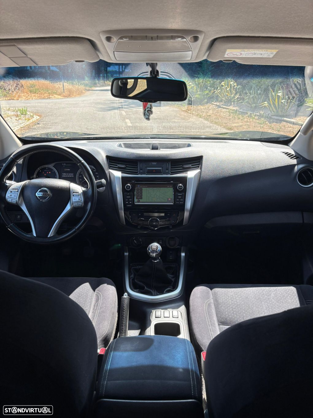 Nissan Navara DC 4x4 S&S Acenta - 11