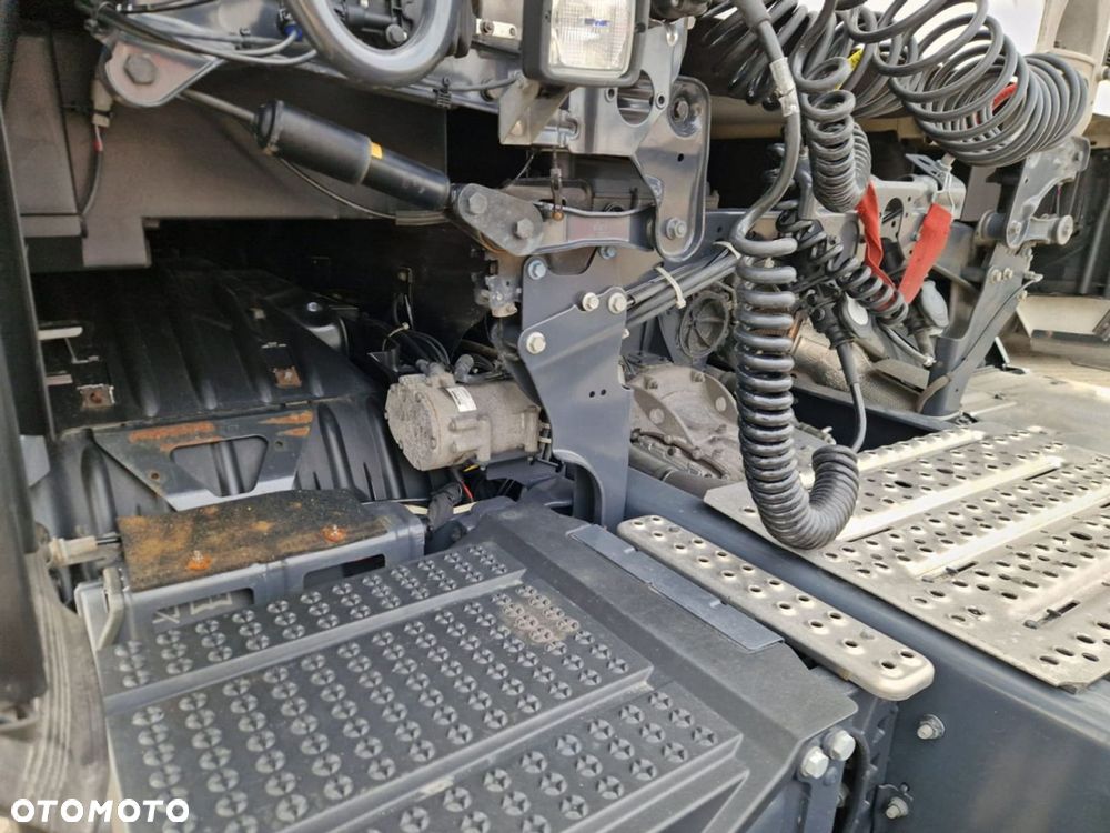 Scania S460A4x2EB Mega - 23
