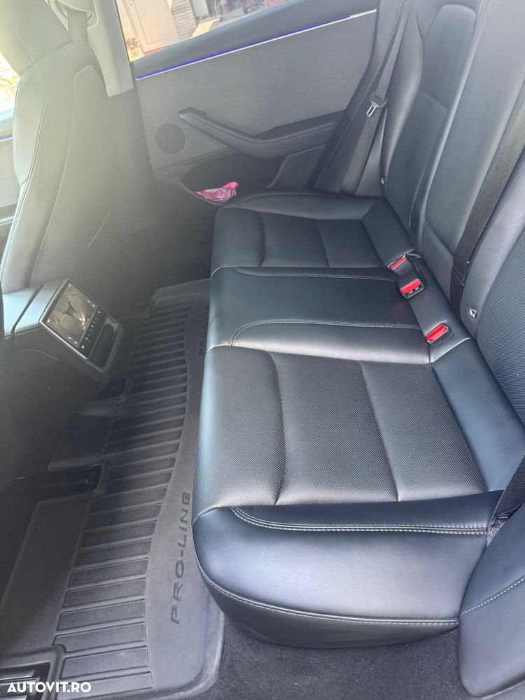 Tesla Model 3 RWD - 6