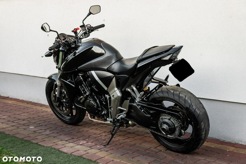 Honda CB - 4