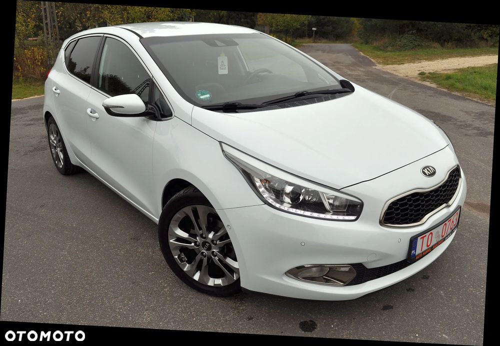 Kia Ceed 2012 photo 5