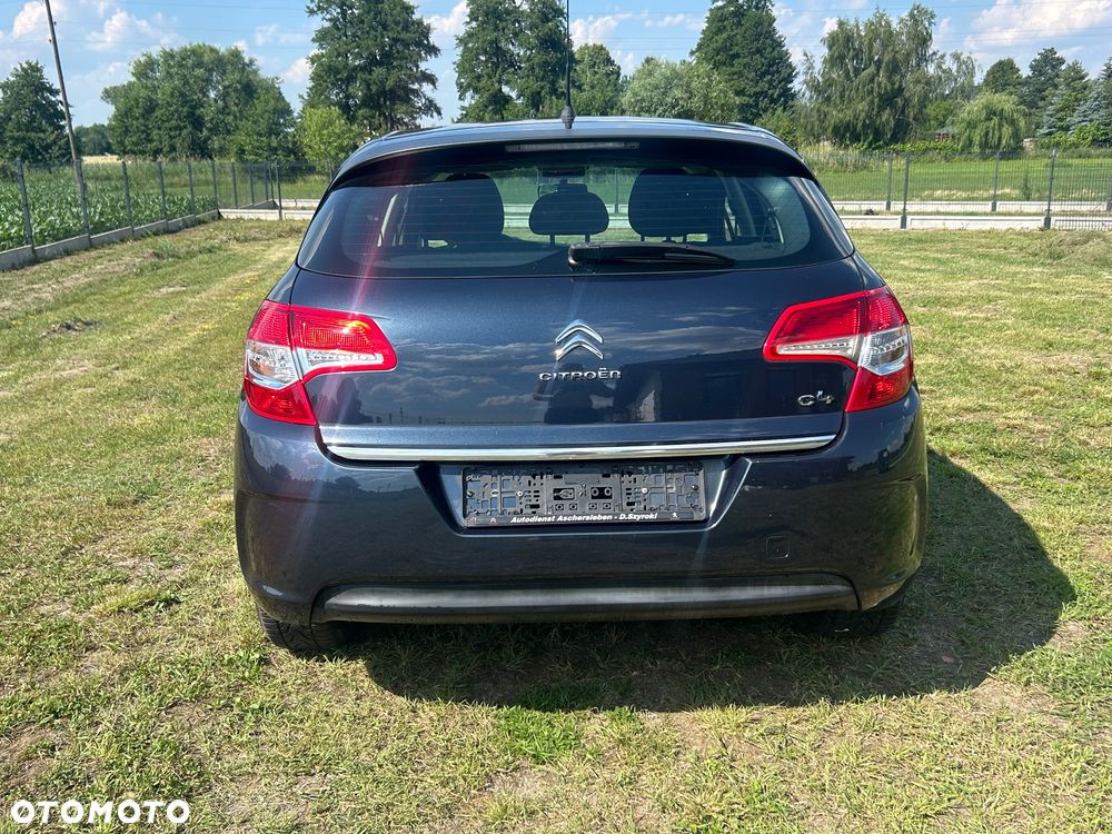 Citroën C4 HDi 90 Attraction - 8