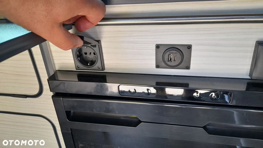 Volkswagen California - 38