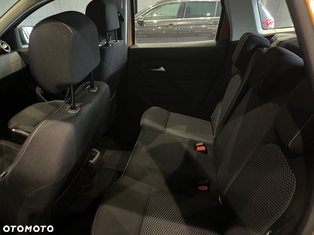 Dacia Duster TCe 100 2WD Essential - 25