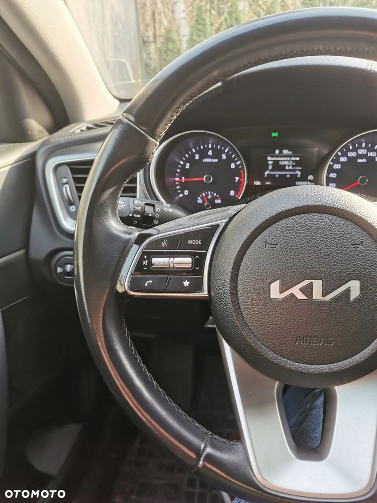 Kia Ceed 1.5 T-GDI M - 17