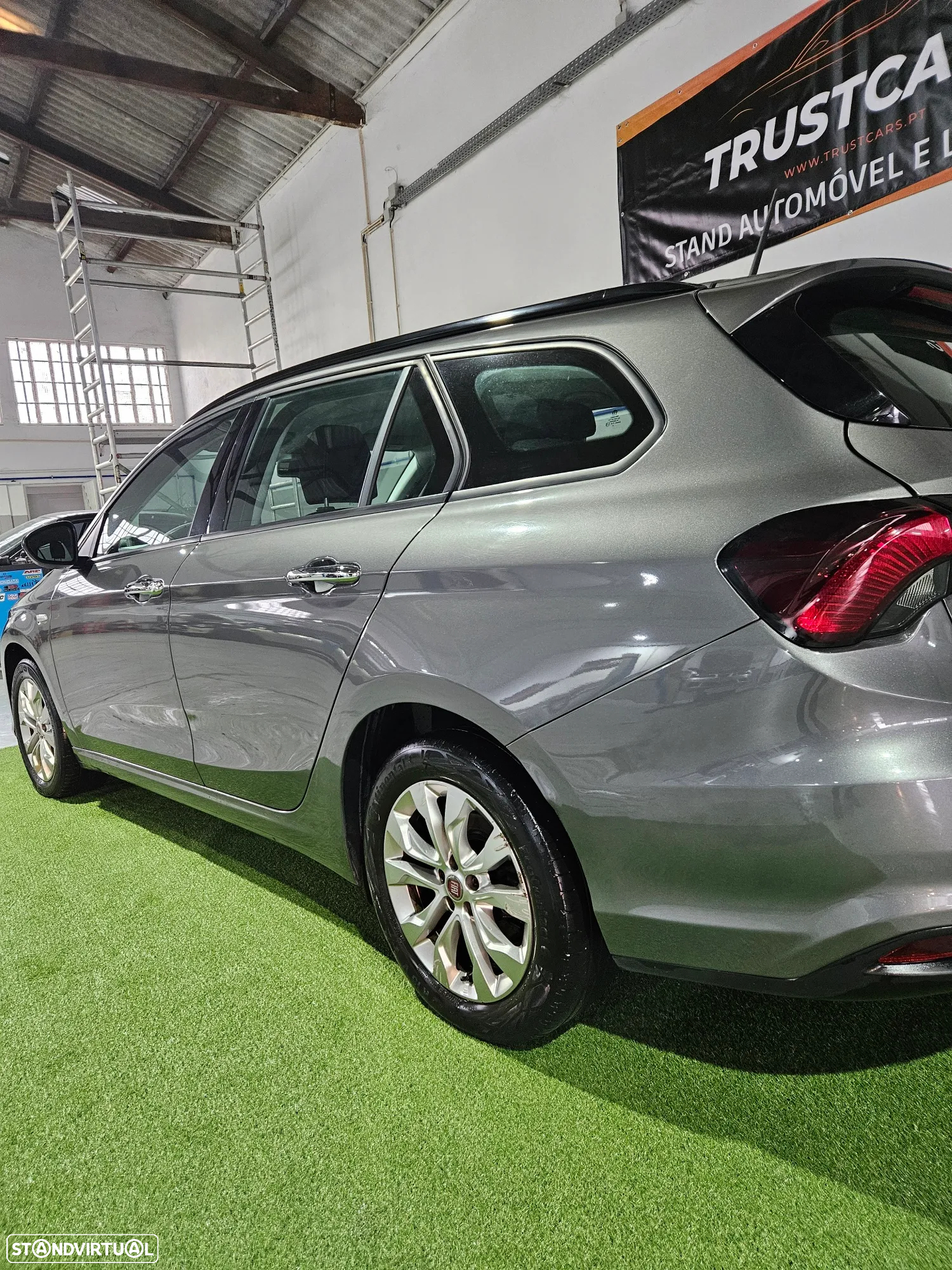 Fiat Tipo Station Wagon 1.3 M-Jet Lounge Tech J17 - 4