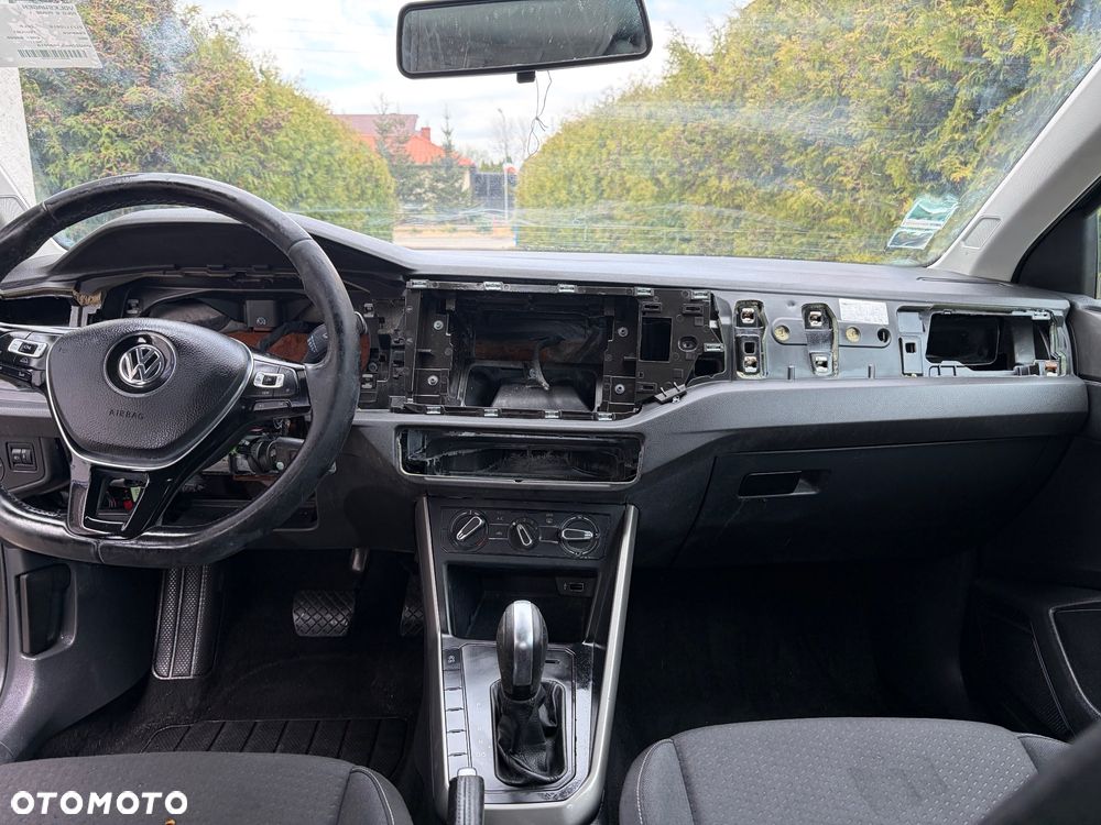 Volkswagen Polo - 15