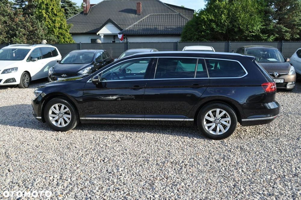 Volkswagen Passat - 11