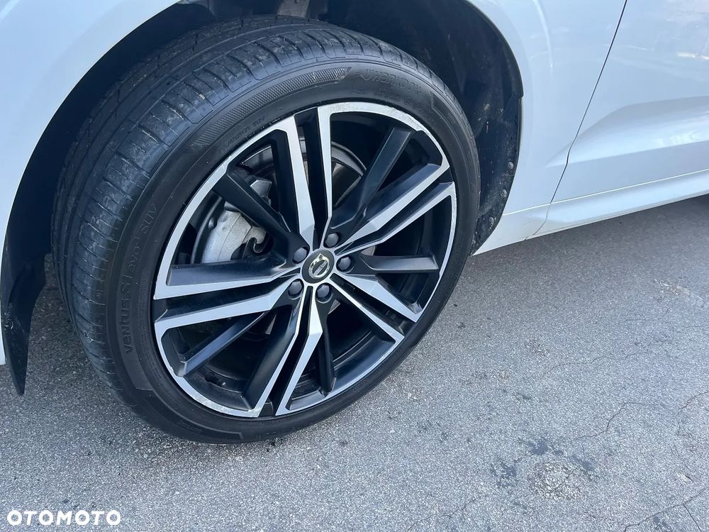 Volvo XC 60 D5 AWD R-Design - 31