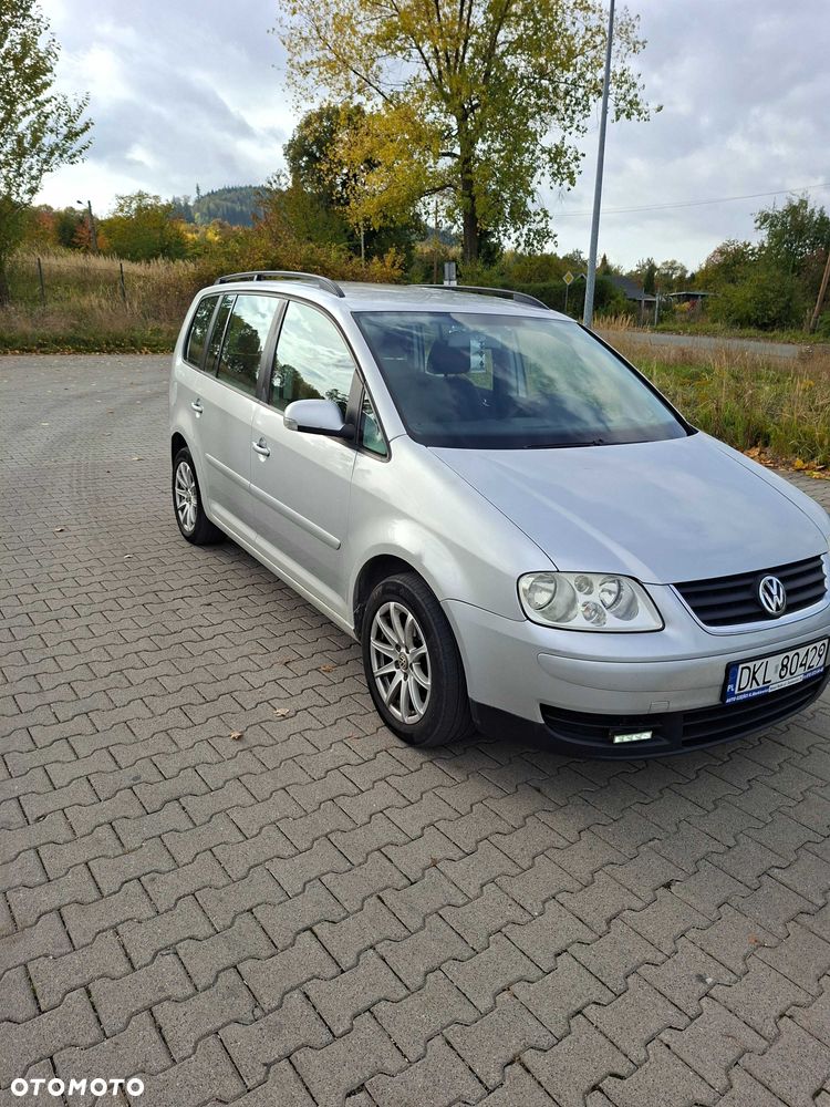 Volkswagen Touran - 3